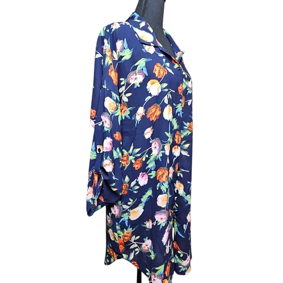 Boohoo Navy Floral Women's Plus Size Tunic - Picture 3 of 6
